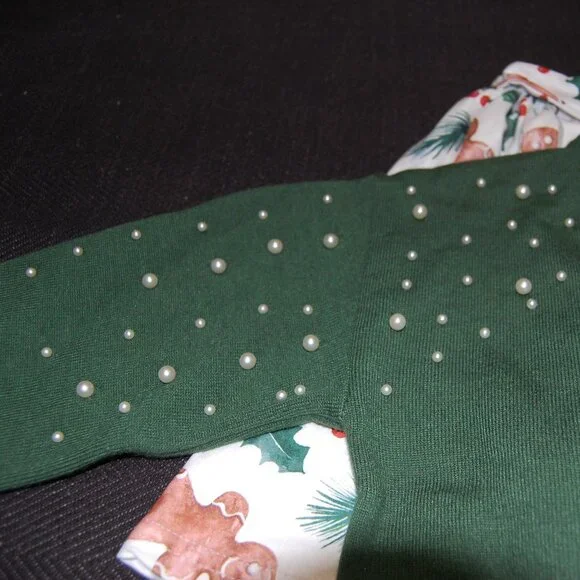 Christmas Sweater And Skirt - Picture 3 of 5